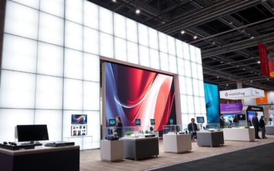 How to Choose the Right Backlit Trade Show Displays for Your Booth